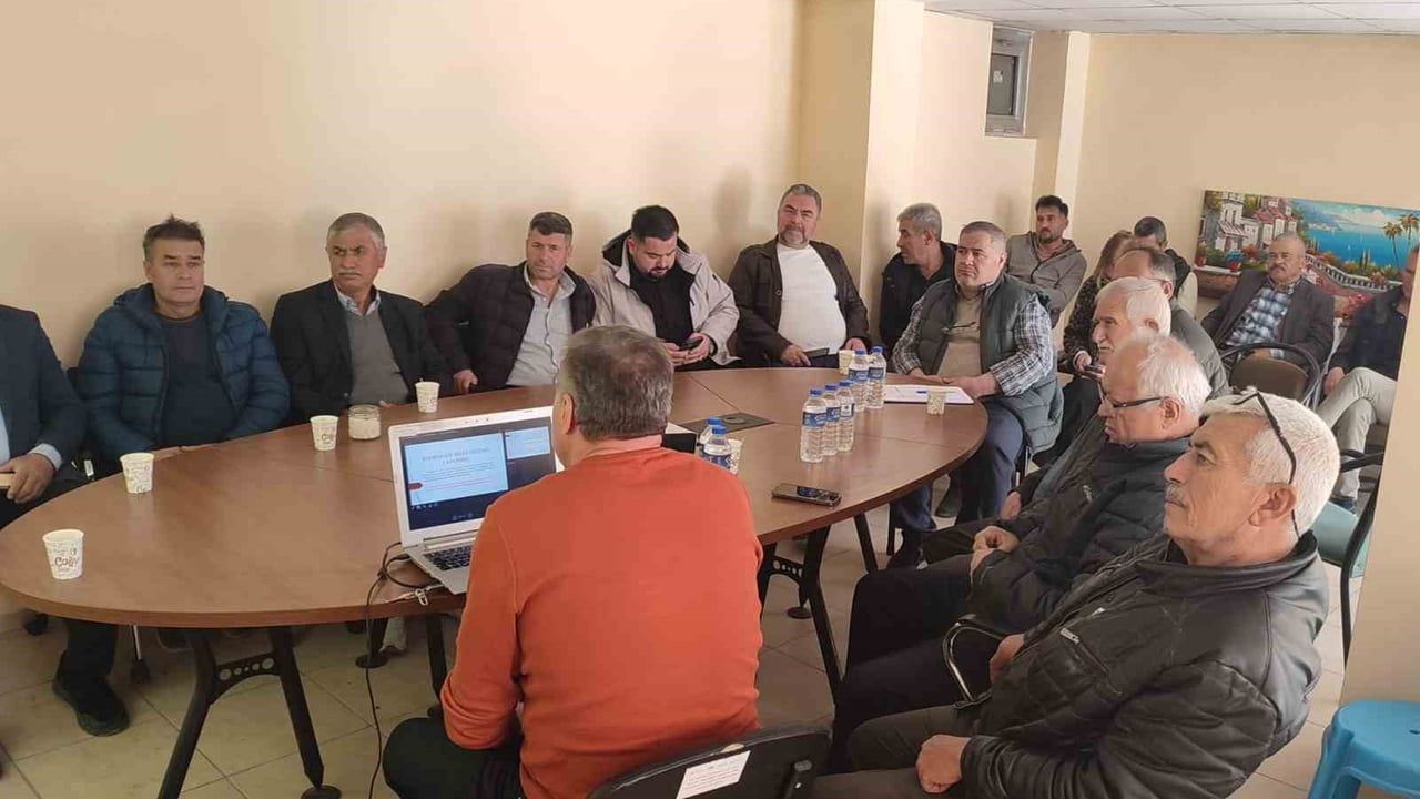 Eşme'de Kooperatiflere KOPBİS Bilgilendirme Toplantısı Düzenlendi