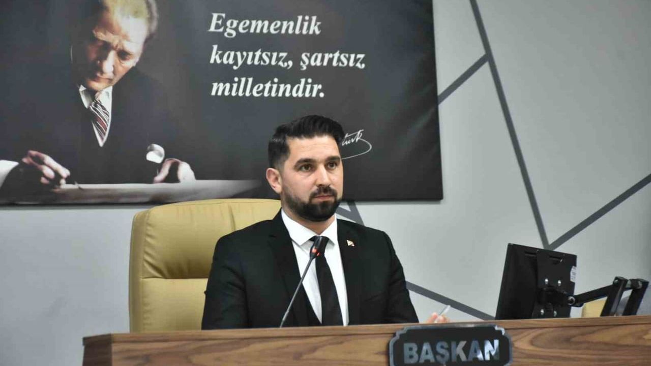 Fazlı Koç oy birliğiyle üçüncü kez Düzce İl Genel Meclisi Başkanı seçildi