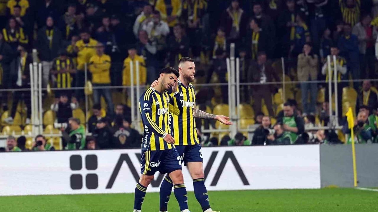 Fenerbahçe, Beşiktaş'ı 1-0 mağlup ederek ligde 7 maç sonra kalesini gole kapattı