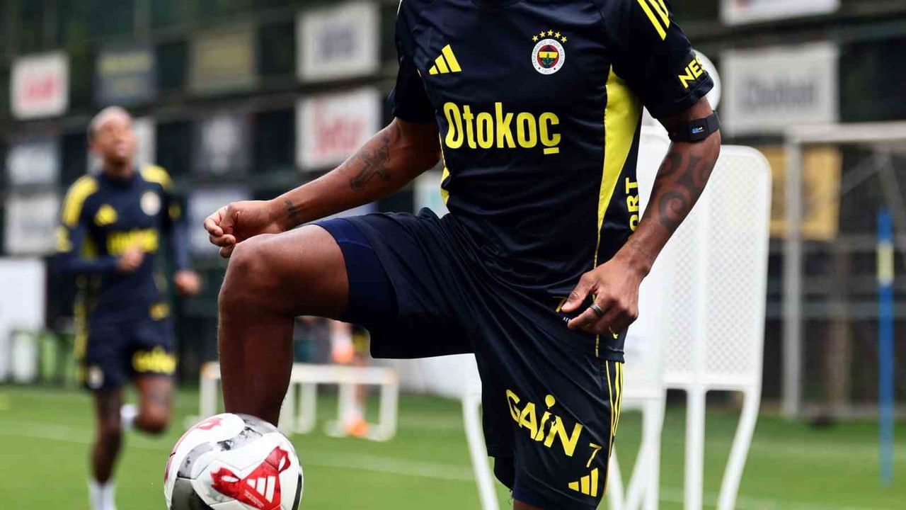 Fenerbahçe, Kayserispor maçı hazırlıklarını Tedesco yönetiminde sürdürüyor