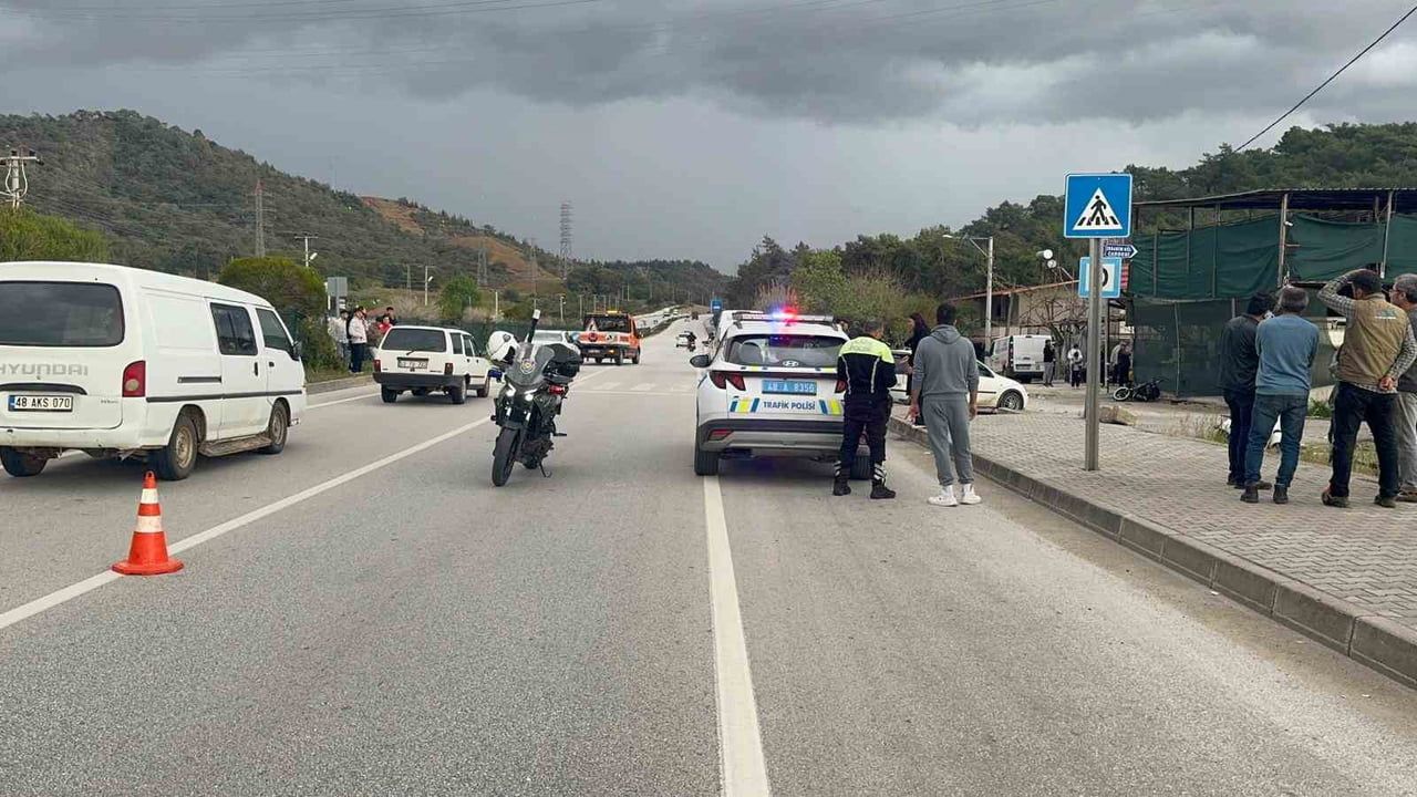 Fethiye'de otomobil ile motosiklet çarpıştı: 17 yaşındaki sürücü hayatını kaybetti