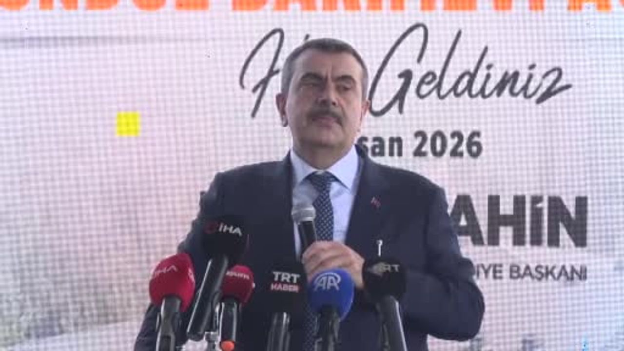 Gaziantep'te Bakan Tekin: Eğitime uygunluğu tespit edilmeyen kurumlarda çocukların vakit geçirmesine izin verilmeyecek