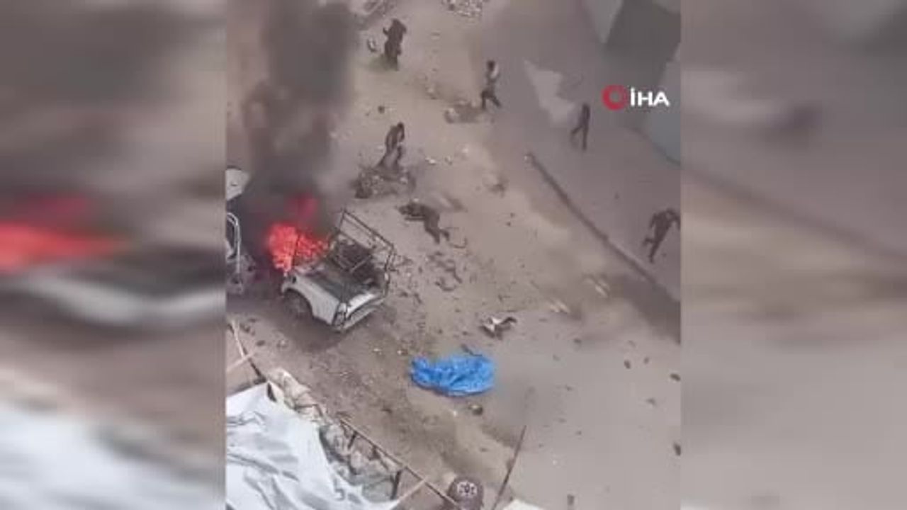 Gazze'de polis aracına saldırı: 1'i çocuk 4 kişi hayatını kaybetti