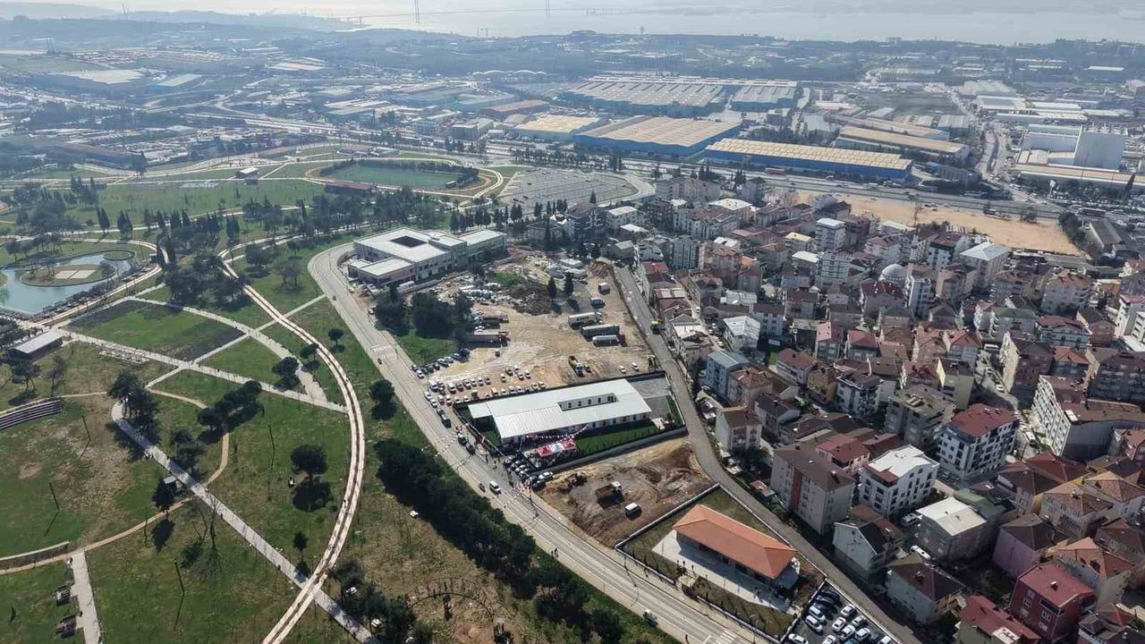 Gebze'de 30 milyon TL yatırımla tamamlanan Sultanorhan Anaokulu hizmete girdi