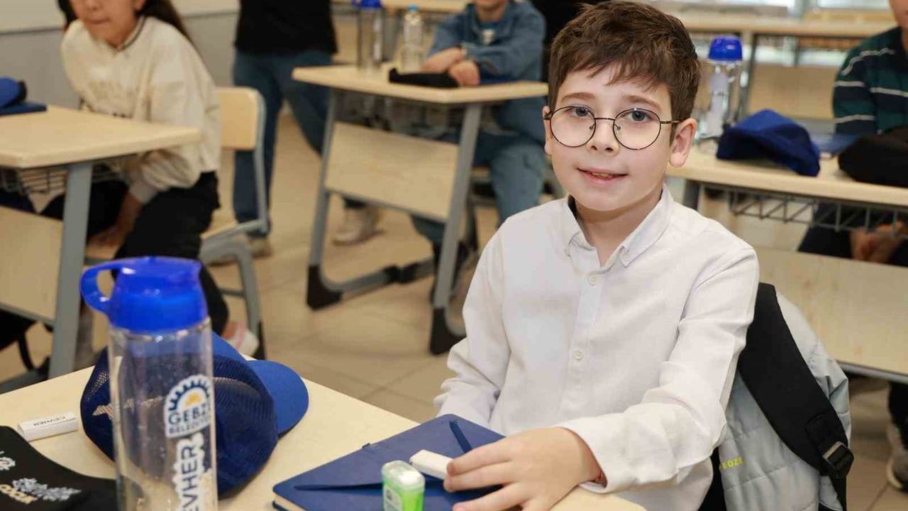 Gebze'de 'Cevher Çocuk Projesi' ile özel yetenekli öğrencilere disiplinlerarası eğitim başladı