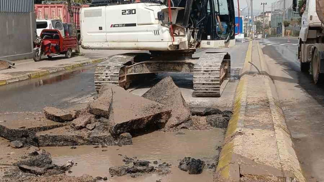 Gebze ve Çayırova'da 18 saatlik su kesintisi: İSU, Yeni Bağdat Caddesi'ndeki CTP hattını onarıyor