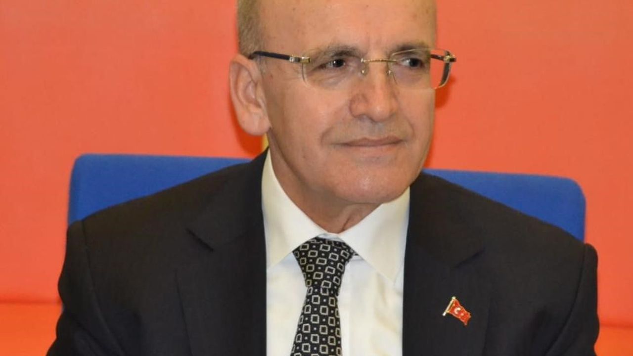 Gelir vergisi beyannamesi sayısı 5,5 milyona ulaştı - Mehmet Şimşek 401 bin ilk beyannameyi açıkladı