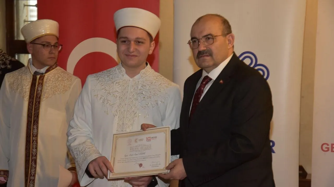 Genç Hatipler Hutbe Okuma Yarışması 2. Bölge Finali Balıkesir'de gerçekleştirildi