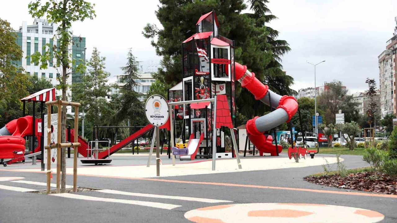 Gençlik Parkı'nın yeni yüzü: Kavşak düzenlemesi ve 6 bin metrekarelik yenileme trafiği rahatlattı