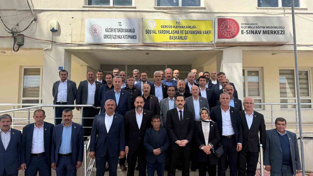 Gercüş’te muhtarlar Kaymakam Mehmet Zahid Uzun’u tebrik ziyaretinde bulundu