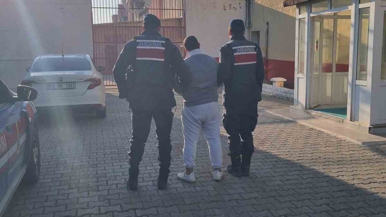 Germencik’te uyuşturucu suçundan aranan şahıs jandarma ekiplerince yakalandı