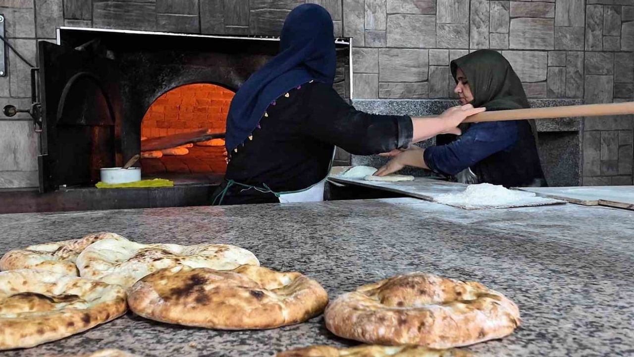 Giresunlu fırıncı Mehmet Koç İstanbul’da katkısız Şebinkarahisar köy ekmeğini yaygınlaştırıyor