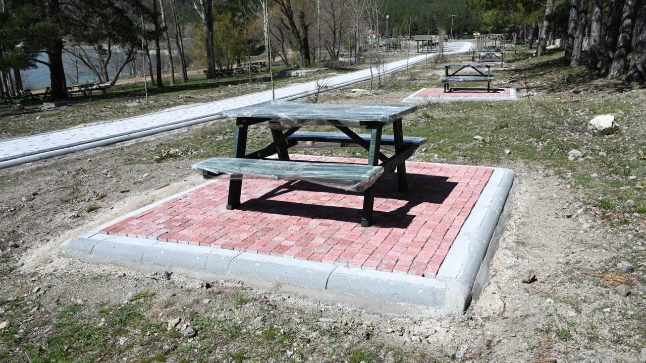 Gölcük Tabiat Parkı yaza hazırlanıyor: Otopark ve piknik alanlarında kapsamlı yenileme