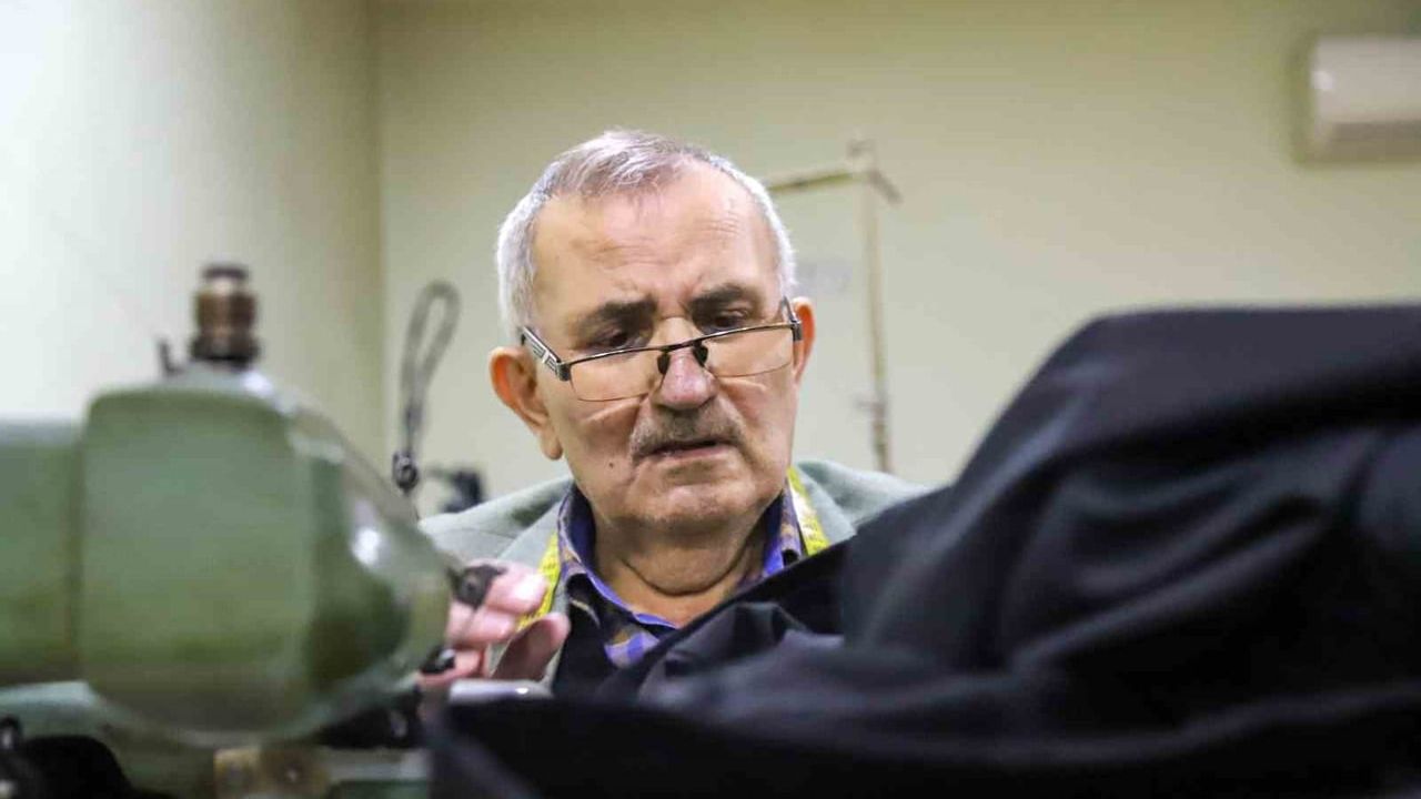 Gümüşhane'nin Terzilik Ustası İlyas Aslan'ın 56 Yıllık Meslek Serüveni