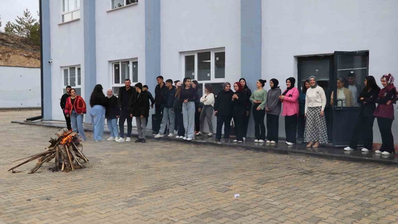 Gürün Meslek Yüksekokulu'nda Nevruz Bayramı kutlamaları