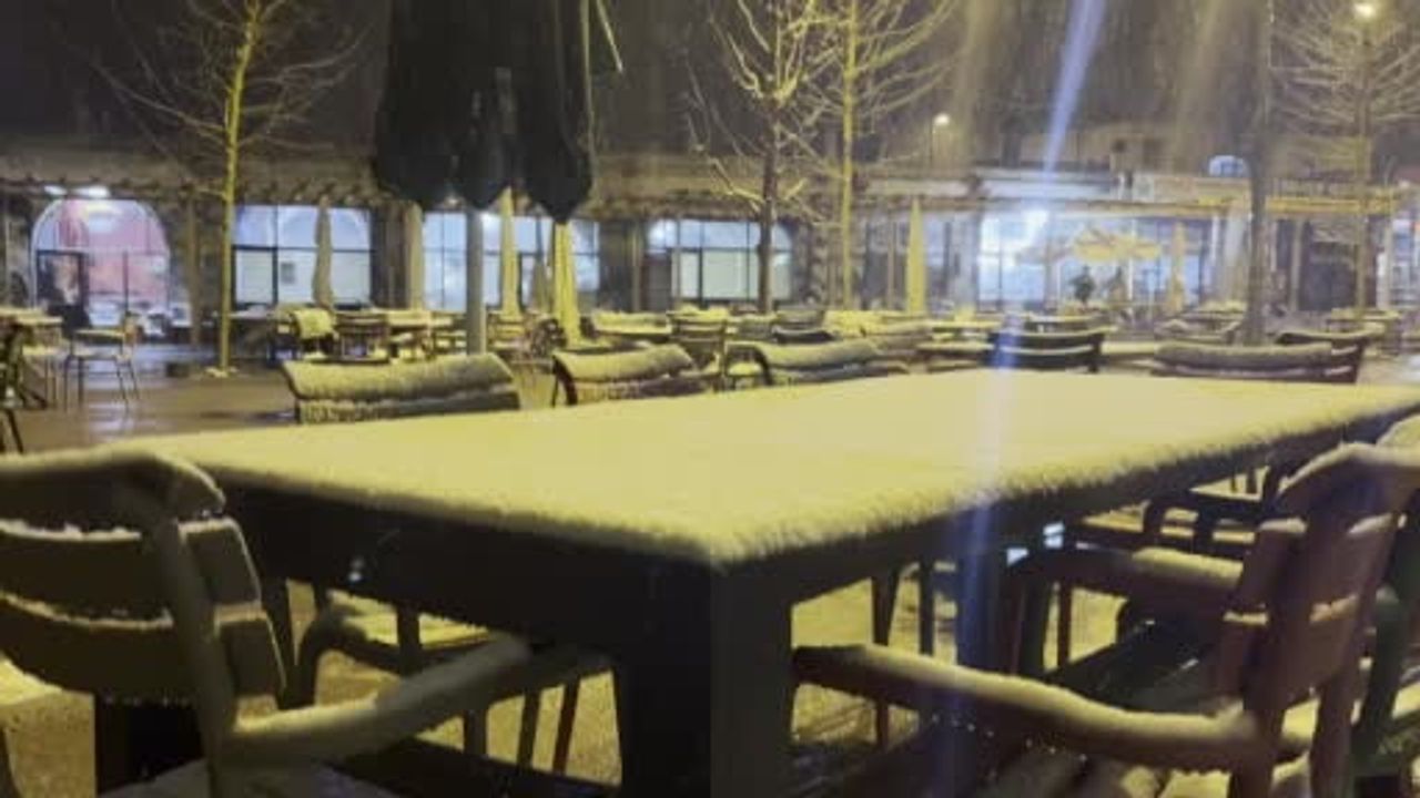 Güzelyurt’ta Nisan Karı: Çiçek Açan Ağaçlar Karla Kaplandı, Vatandaşlar Don Endişesi Yaşıyor