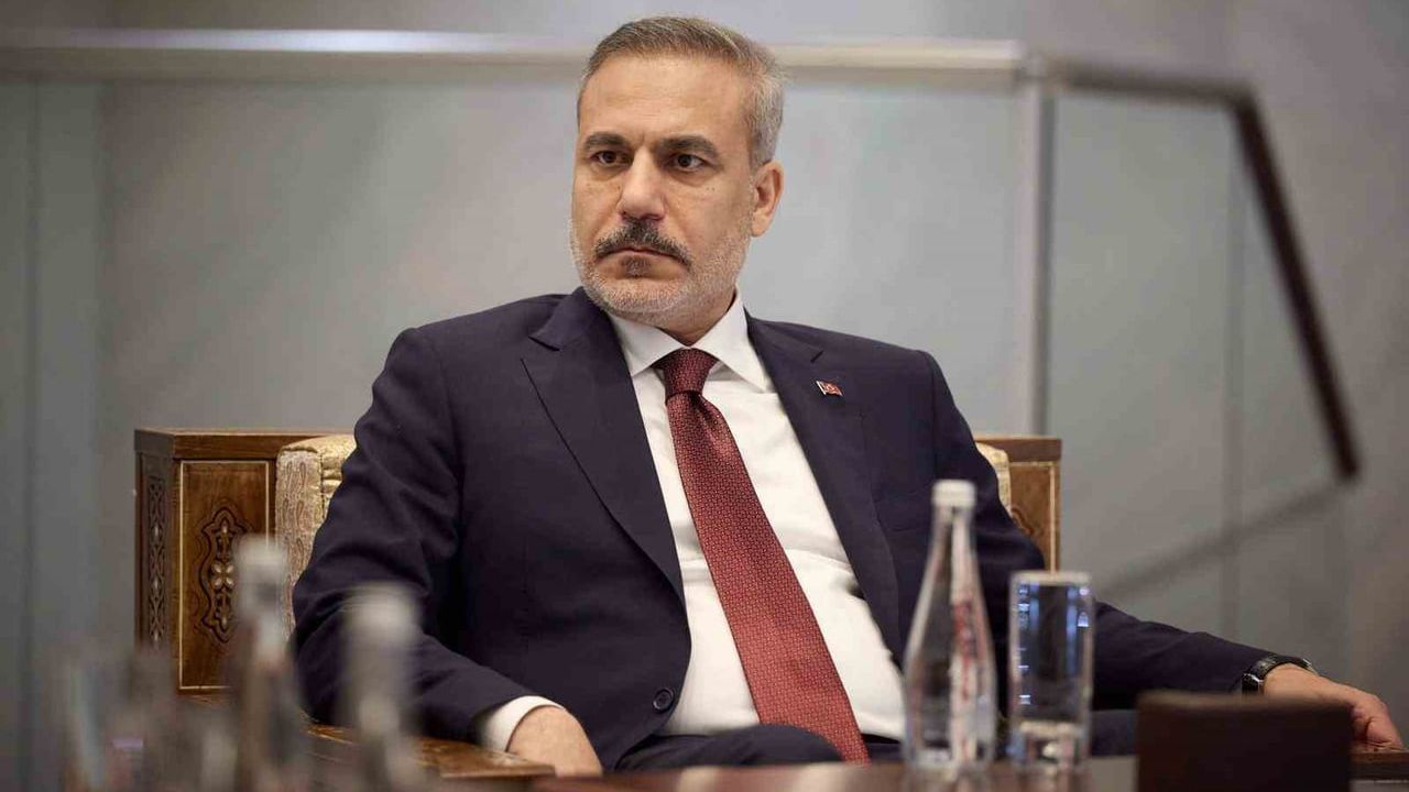 Hakan Fidan, Suriye'de Esad Hasan Şeybani ve Andrii Sybiha ile üçlü görüşme gerçekleştirdi