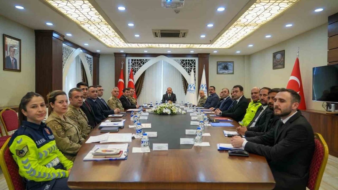 Hakkari'de 397 aranan şahıs yakalandı; suç oranlarında genel düşüş