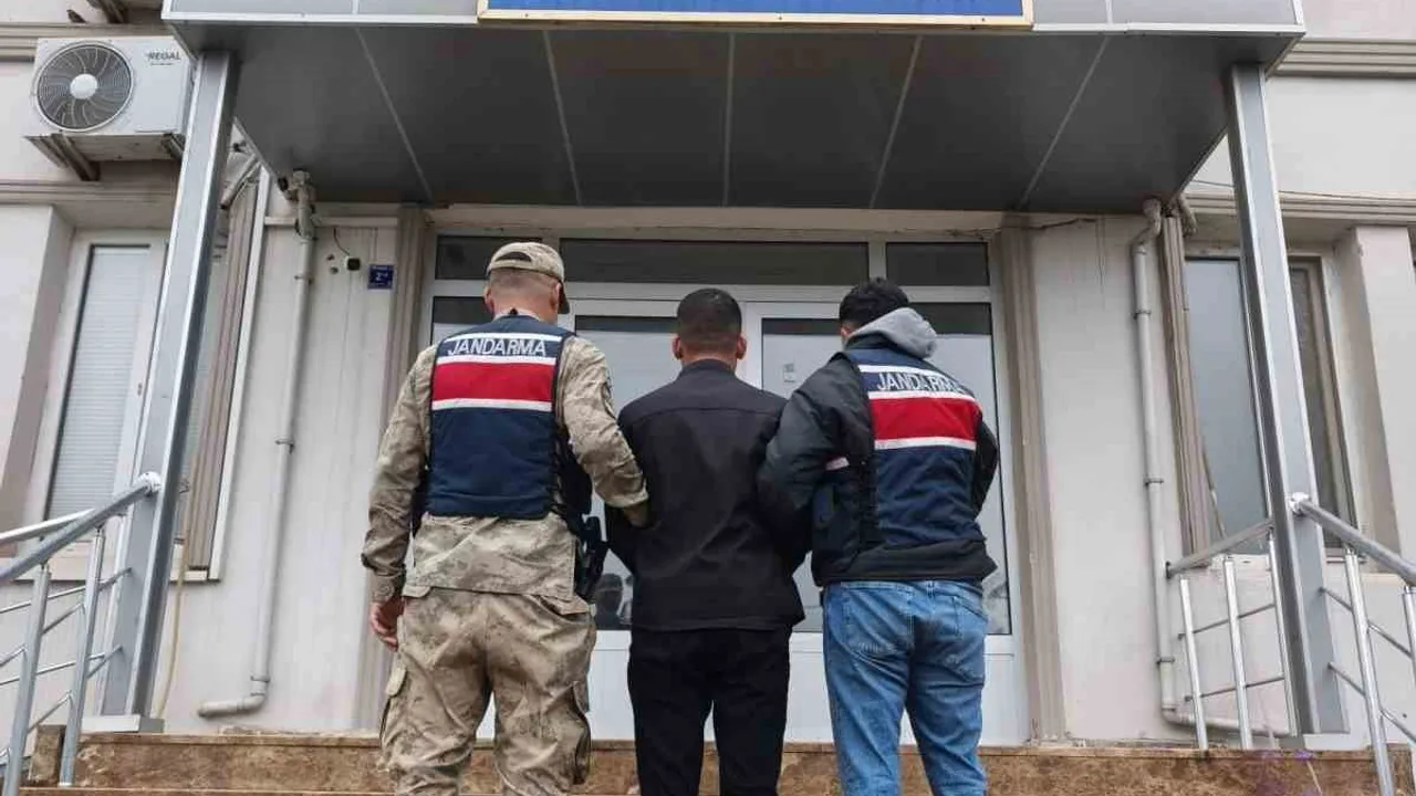 Harran'da dolandırıcılıktan aranan kişi jandarma tarafından yakalandı