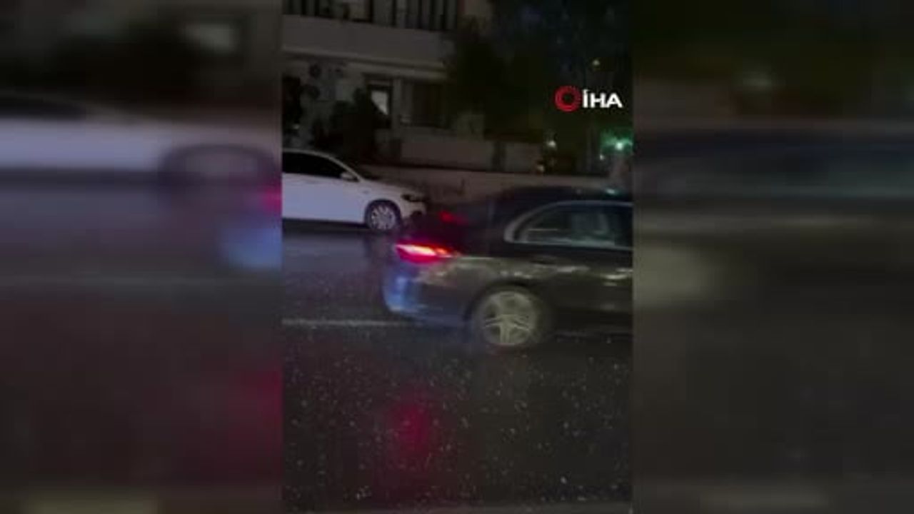 Hatay'da gece boyunca yıldırımlı şiddetli yağış: Dörtyol, İskenderun, Payas ve Arsuz etkilendi