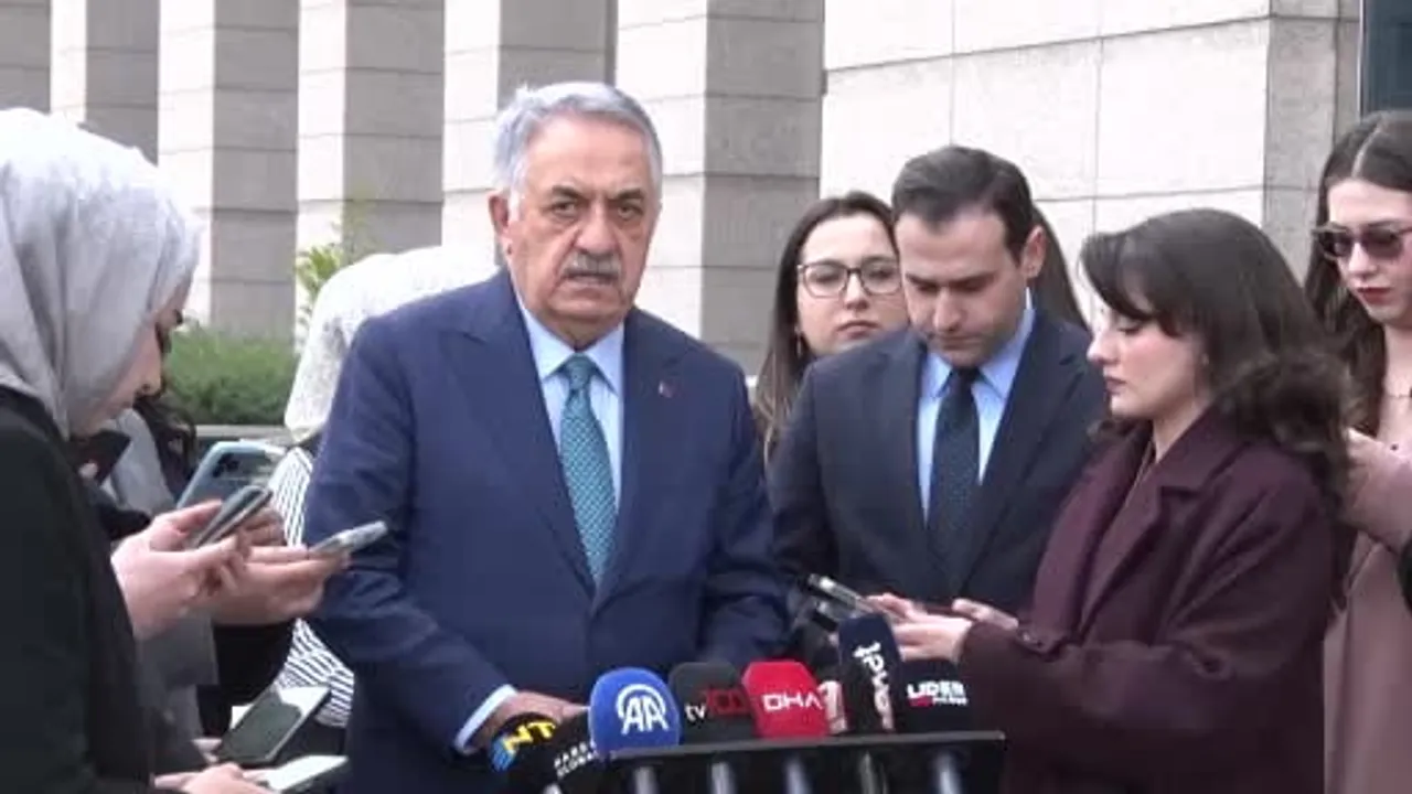 Hayati Yazıcı'dan Özgür Özel'e tepki: 'Söylemi gerçeklerle örtüşmemektedir'