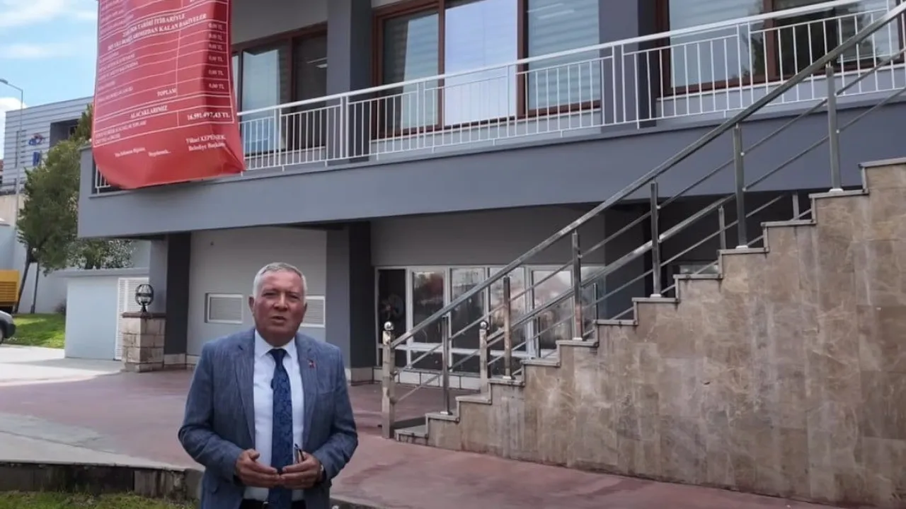 Honaz'da 7 yılda 300'ün üzerinde proje: Başkan Kepenek, belediye borcunun sıfır olduğunu açıkladı