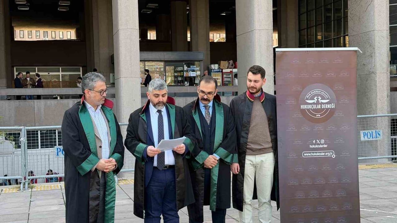 Hukukçular Derneği, İsrail'in 30 Mart Tarihli Filistinli Esirlere İdam Kararını Ankara'da Protesto Etti
