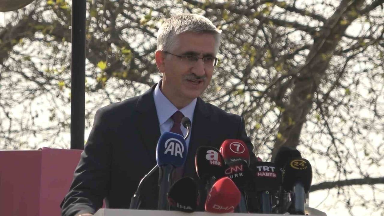 İbn Haldun Üniversitesi Dil Köyü Yalova'da açıldı