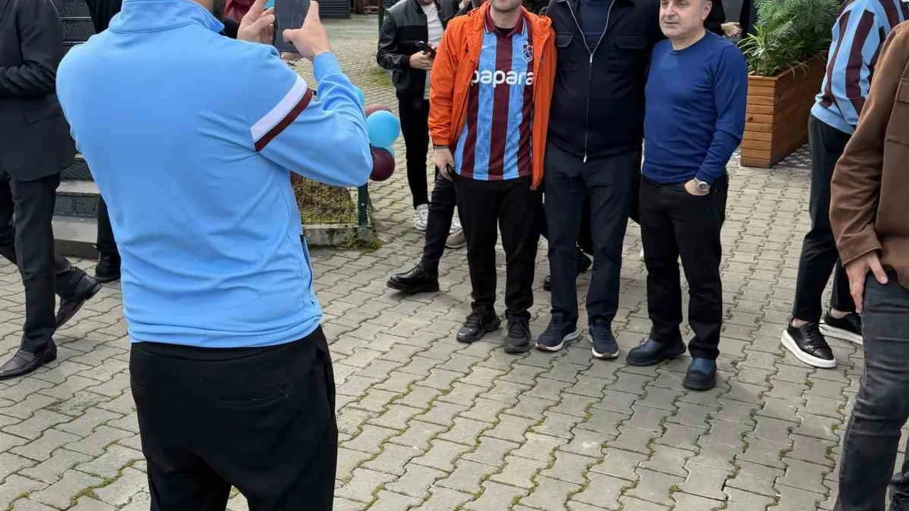 İbrahim Hacıosmanoğlu’na Trabzon’da Yoğun İlgi: Dünya Kupası Başarısının Coşkusu