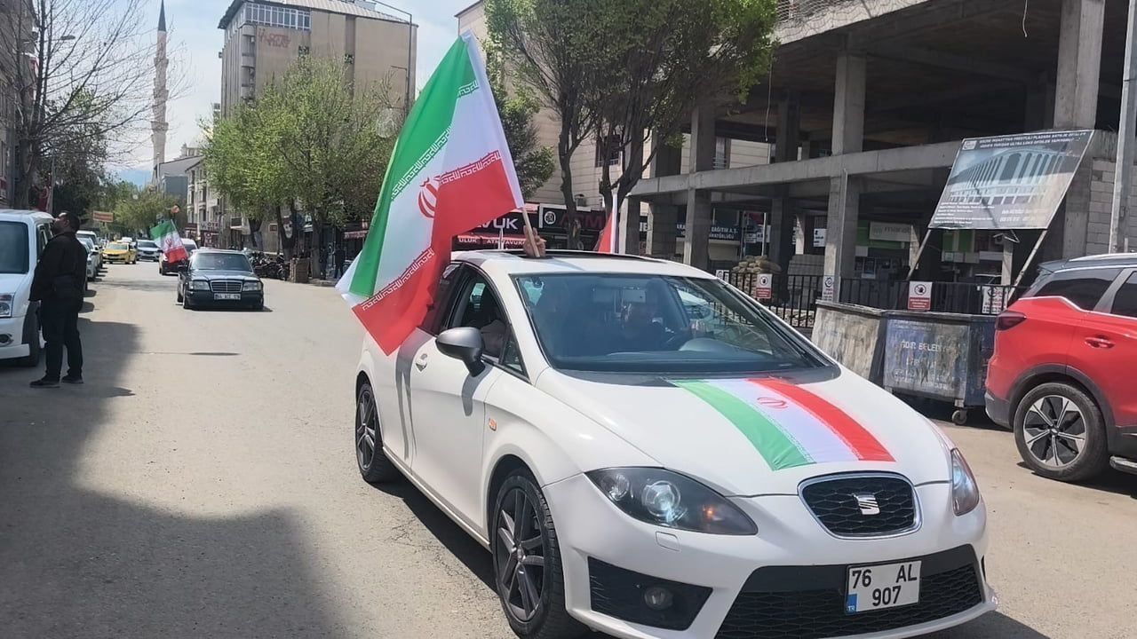 Iğdır'da 500 Araçlık Konvoy: 'Zalimin Karşısındayız' Mesajı