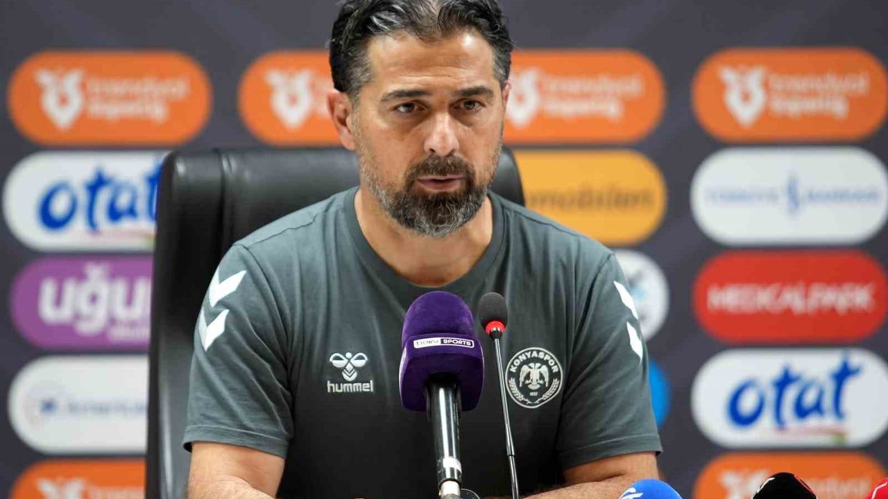 İlhan Palut: "Aldığımız 1 puan bizim için kazanç; Samsunspor daha iyi oynadı"