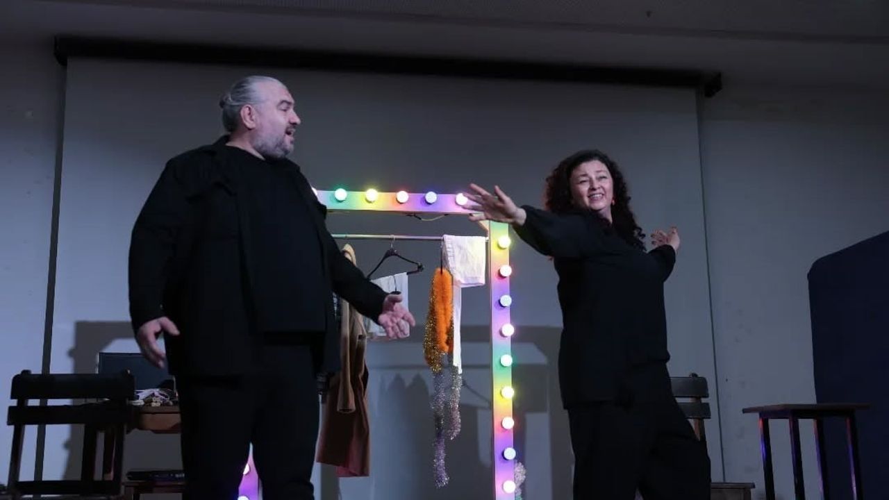 İncirliova Kültür ve Sanat Şenliği'nde 'Kader Böyleymiş' yoğun ilgi gördü