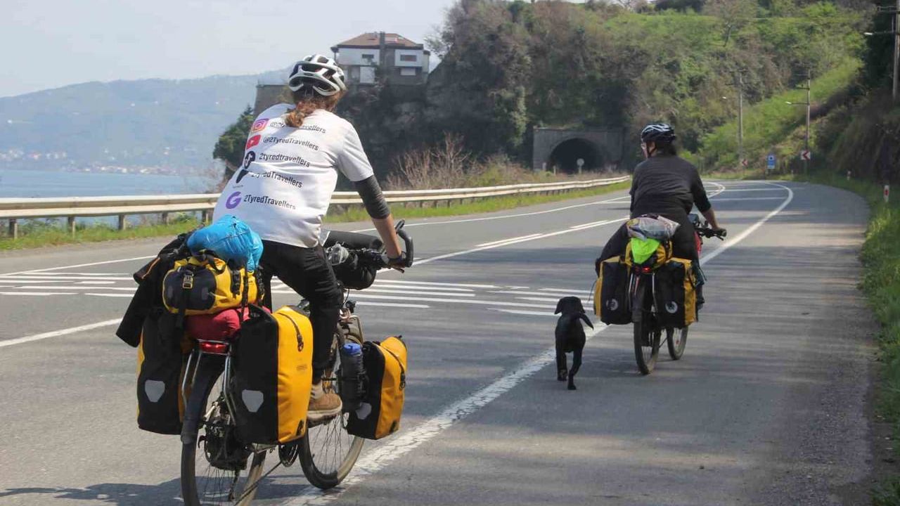 İngiltere'den Bisikletle Dünya Turu: Alexia Lamoureux ve Owain Paul Ordu'ya Ulaştı