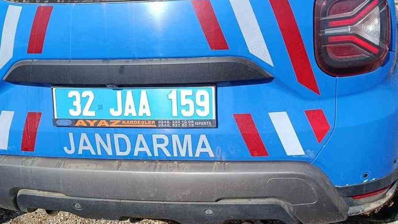 Isparta Anamas Çayır Yaylası’nda karda mahsur kalan 2 kişi AFAD ve jandarma tarafından kurtarıldı