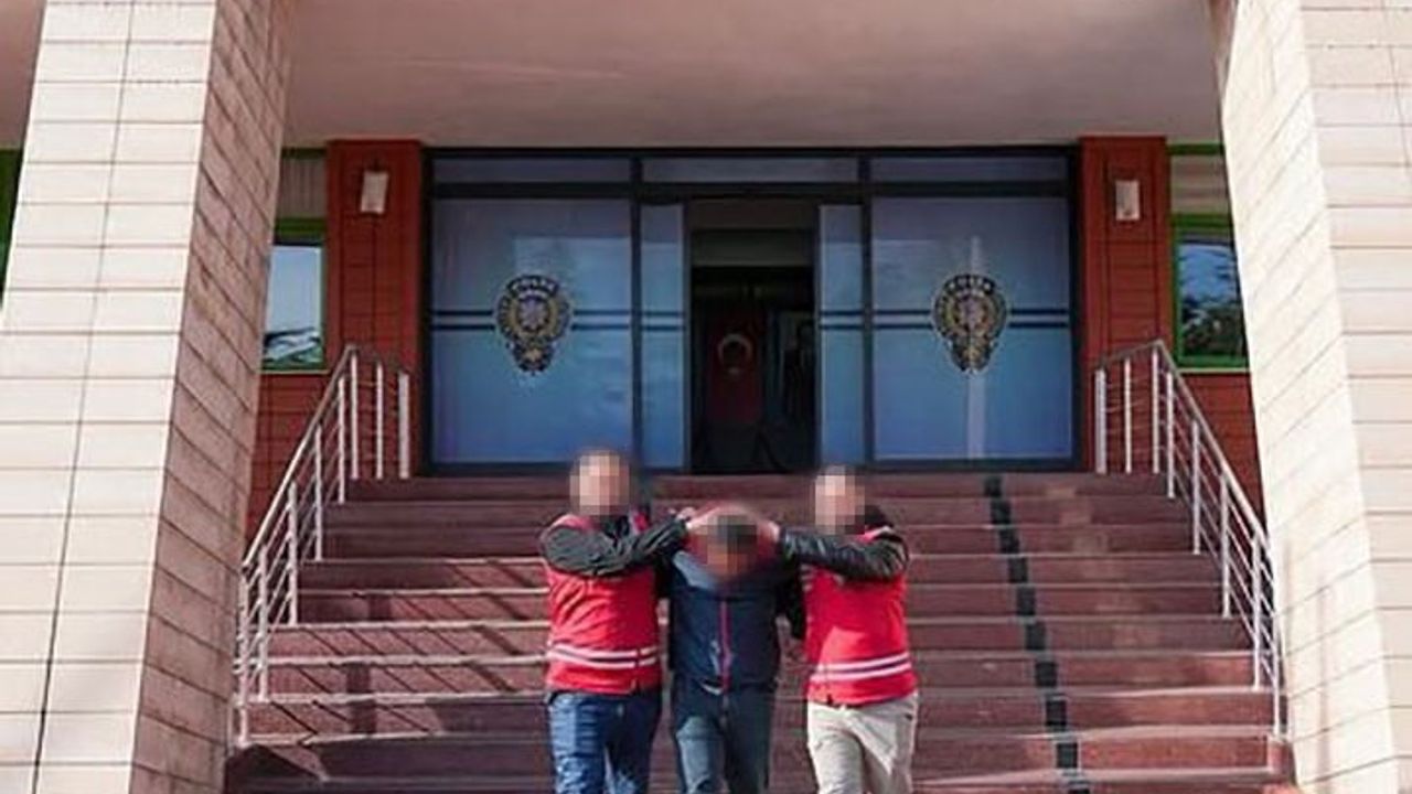 Isparta'da bilişim sistemleriyle dolandırıcılık suçundan 21 yıl 3 ay hapis cezası bulunan hükümlü yakalandı