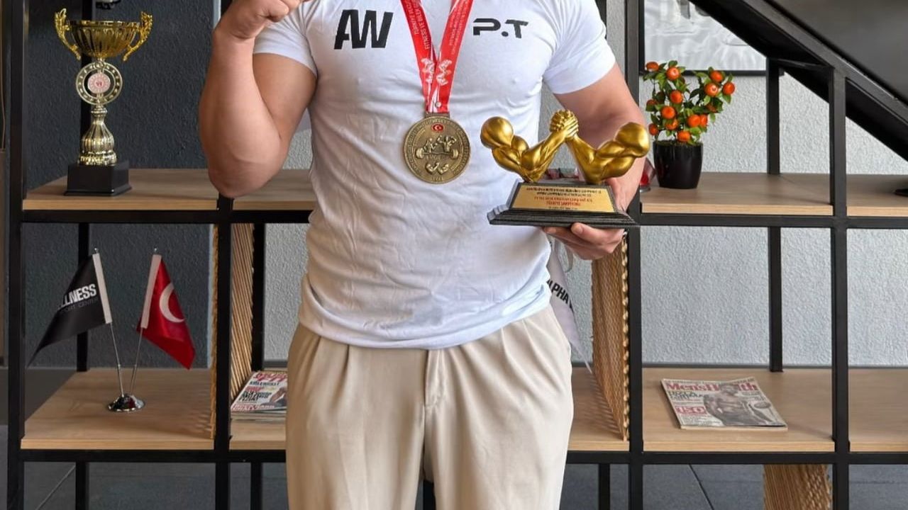 İspartalı Umut Yılmaz, 2026 Türkiye Gençler Bilek Güreşi Şampiyonu