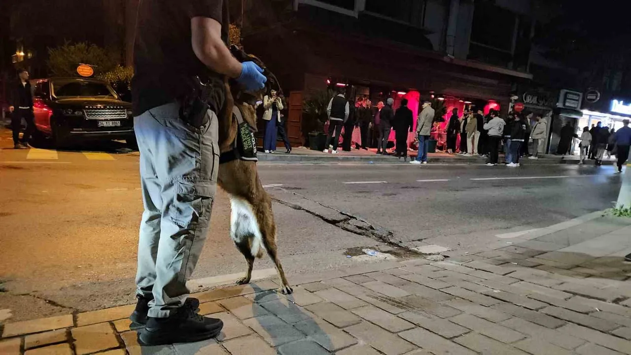 İstanbul'da iki eğlence mekanında daha arama: Ünlü isimler gözaltına alındı