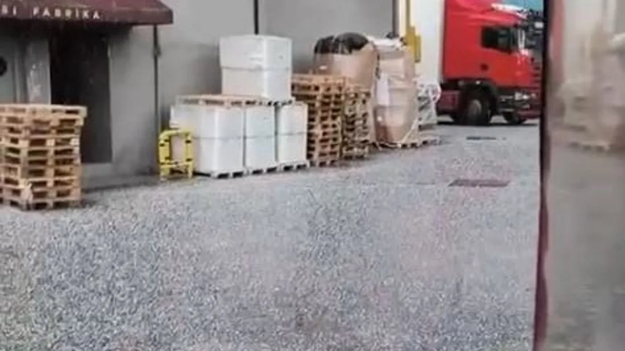 İstanbul'da Sultangazi ve Eyüpsultan'da sabah dolu yağışı