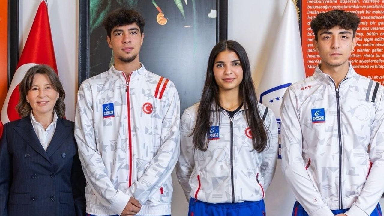 İstanbul Lider Koleji'nden üç sporcu Türkiye U19 Avrupa Şampiyonası Kürek Milli Takımı'na seçildi