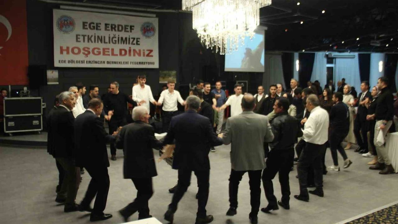 İzmir'de Erzincanlılar birlik ve dayanışma gecesinde buluştu