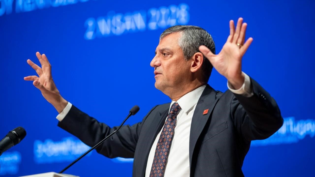 İzmir’de toplu açılış ve temel atma töreni: Özgür Özel ve Cemil Tugay projeleri tanıttı