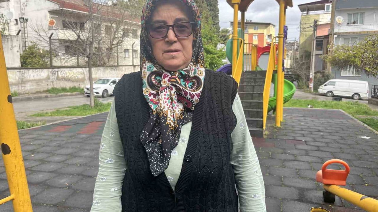 İzmir Karabağlar'da parkta 2 yaşındaki çocuğun boğazı bıçaklandı: Anne, "Bugün çocuğum toprak altında olabilirdi"