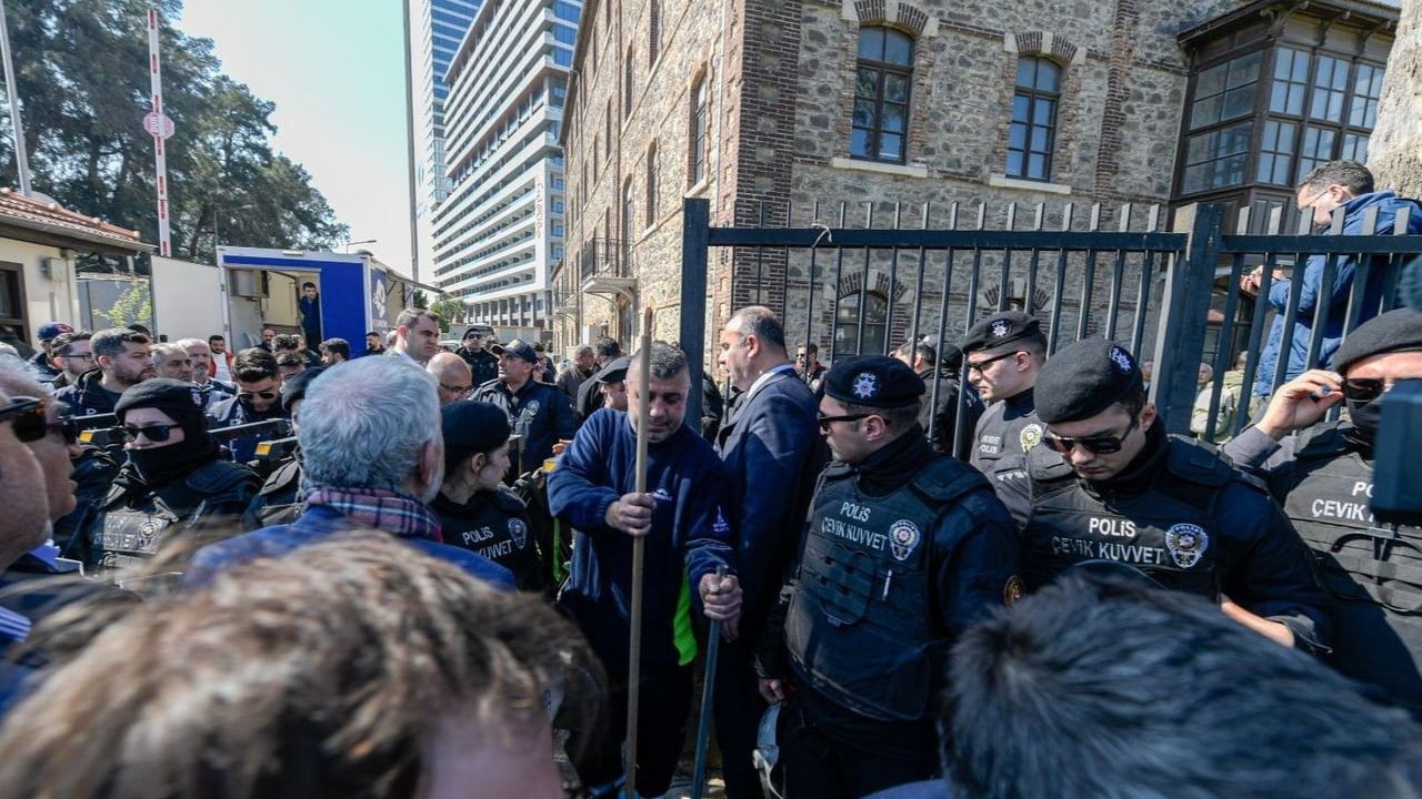 İzmir Meslek Fabrikası tahliyesinde gerginlik: Belediye ve Vakıflar arasında mülkiyet tartışması