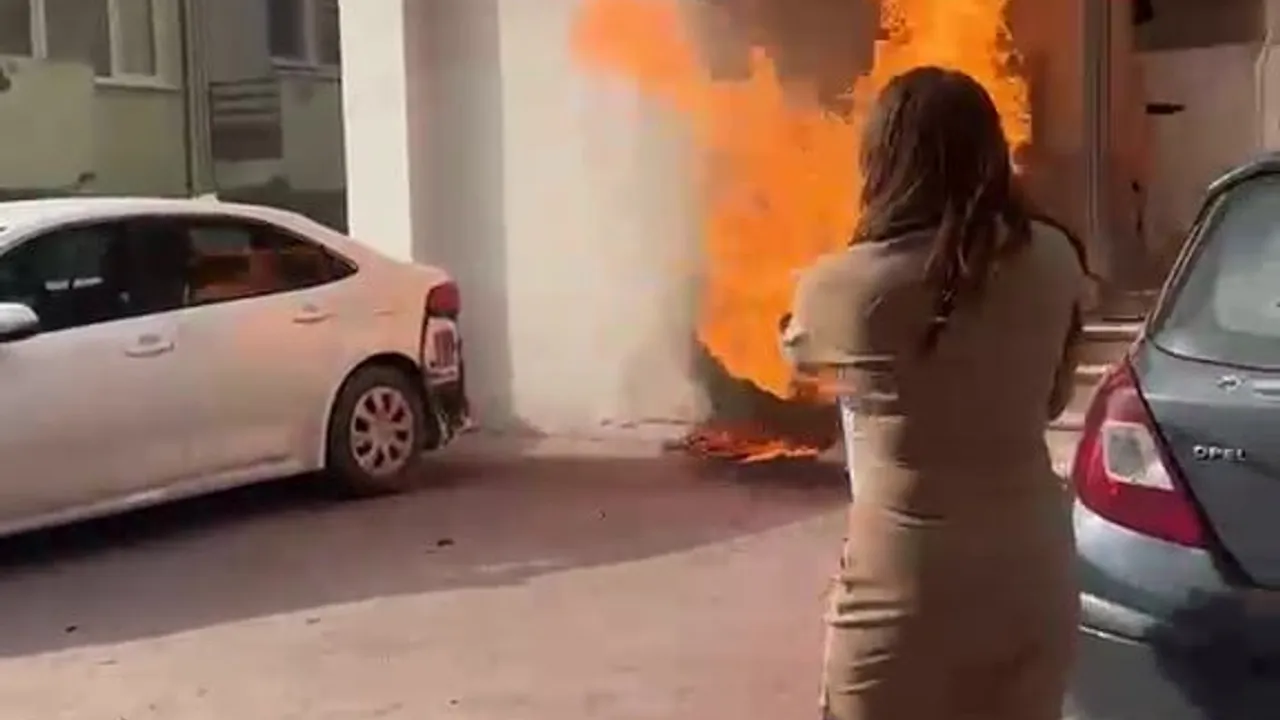 İzmit'te doğal gaz kokusu sonrası güzellik merkezinde yangın; yakın iş merkezinde gaz kaçağı tespit edildi