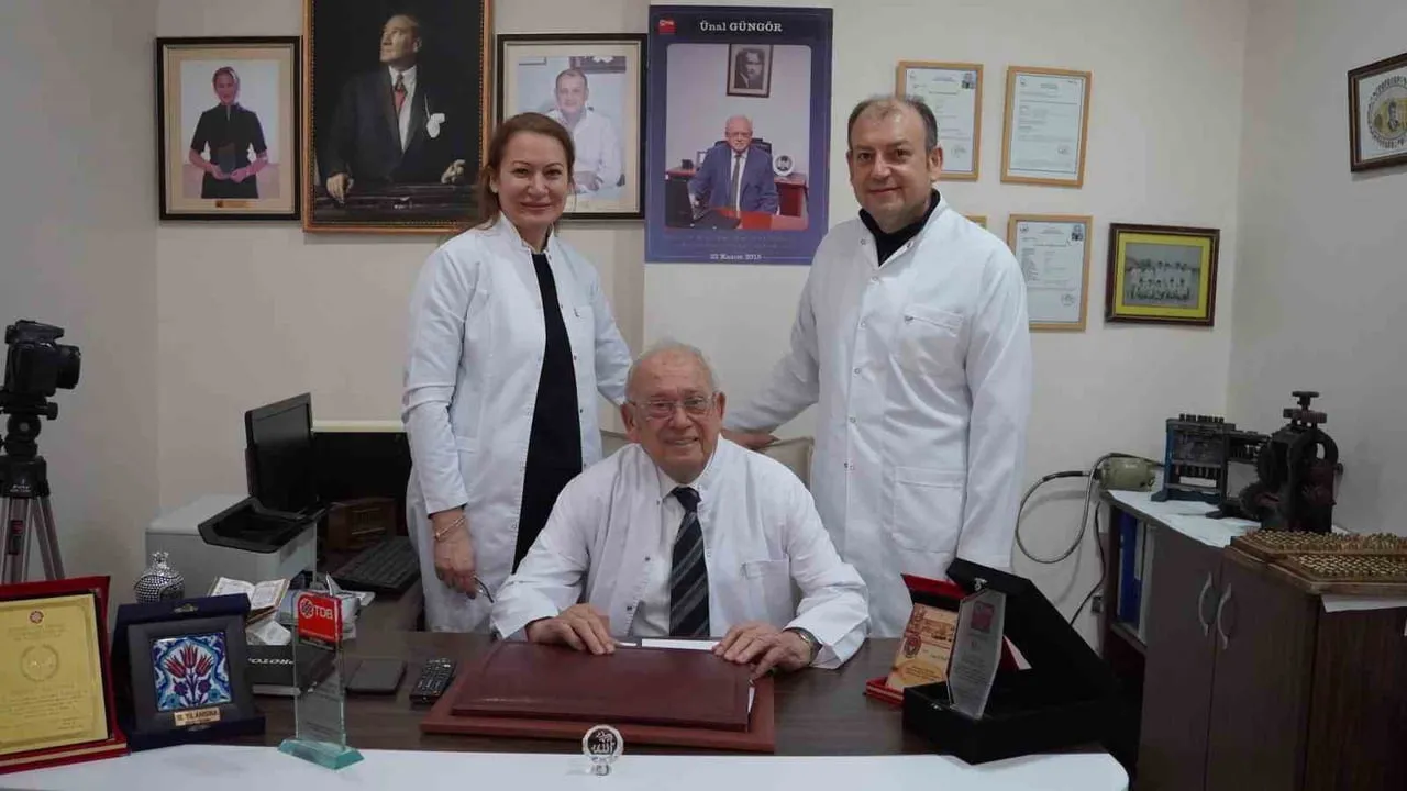 İznik’te 61 yılı aşan diş hekimliği: Ünal Güngör’ün yaşamı ‘Yaşayan İznik Hazineleri’nde