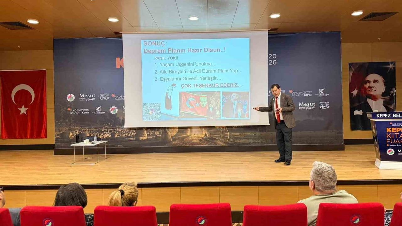 Japon Uzman Yoshinori Moriwaki Kepez Kitap Fuarı’nda Deprem Bilinci ve Hayatta Kalma Önerilerini Paylaştı