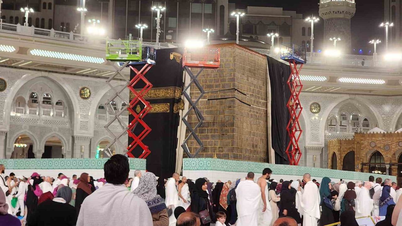 Kabe’i Muazzama’nın Dış Duvarları Bakıma Alındı