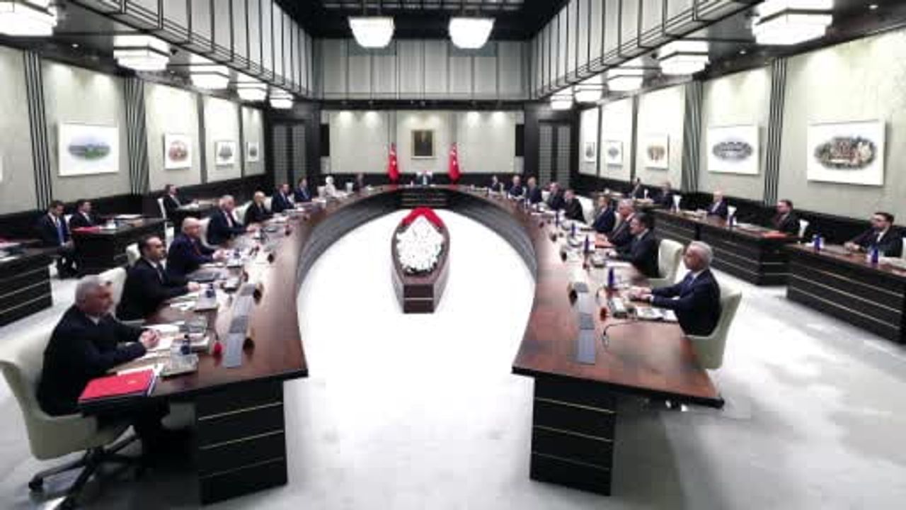 Kabine Toplantısı Cumhurbaşkanı Erdoğan Başkanlığında Başladı