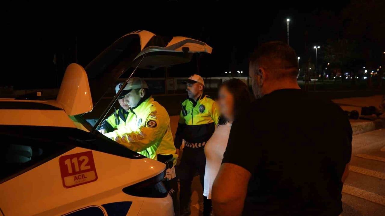 Kadıköy'de derbi kutlaması trafik cezasıyla sonlandı