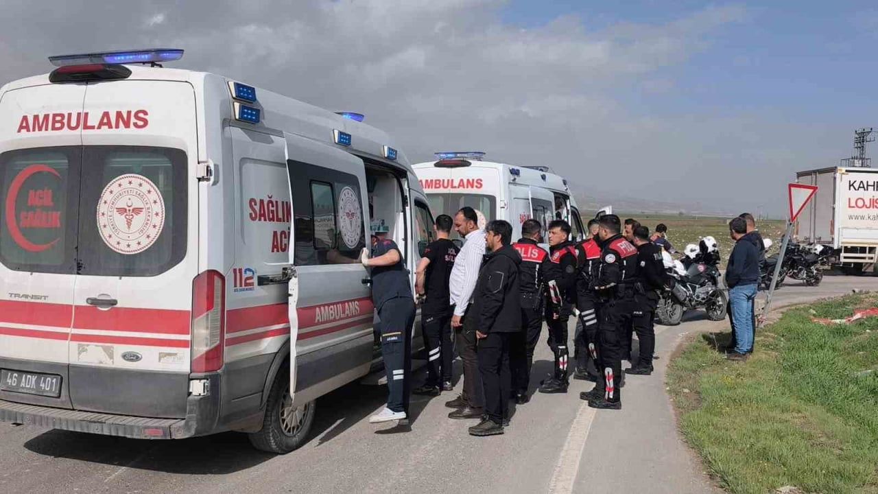 Kahramanmaraş'ta ehliyetsiz sürücünün polise çarpması: 2 polis yaralandı, sürücü yakalandı